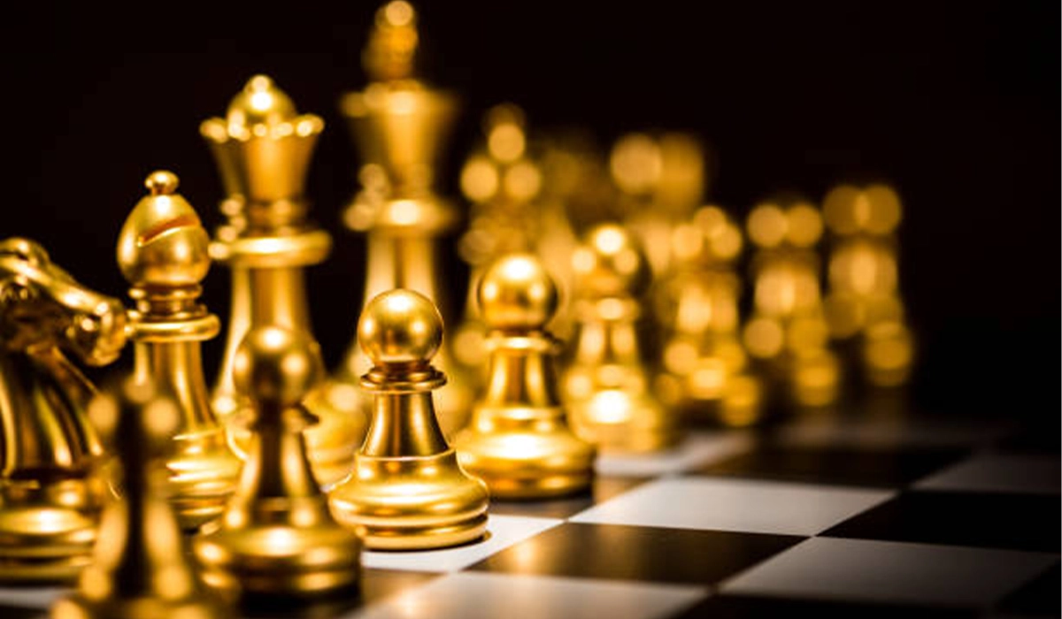 The Acacia Mahogany Grand Classic Chess Set in Wolverhampton