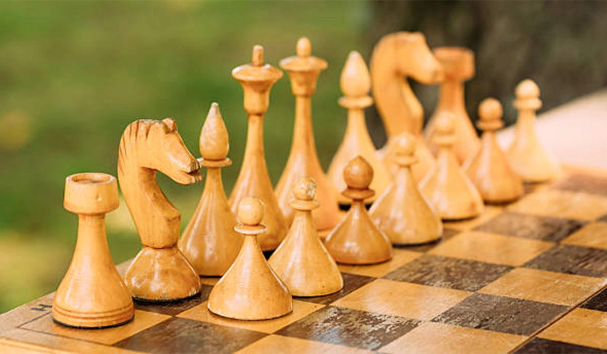 Walnut Board Old English Black Pieces