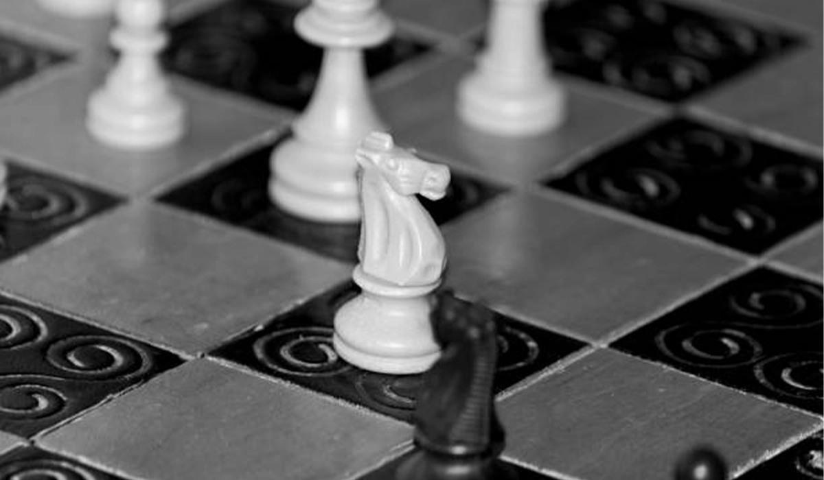 British Boxwood Acacia Chessmen on Mahogany Board in Lancaster