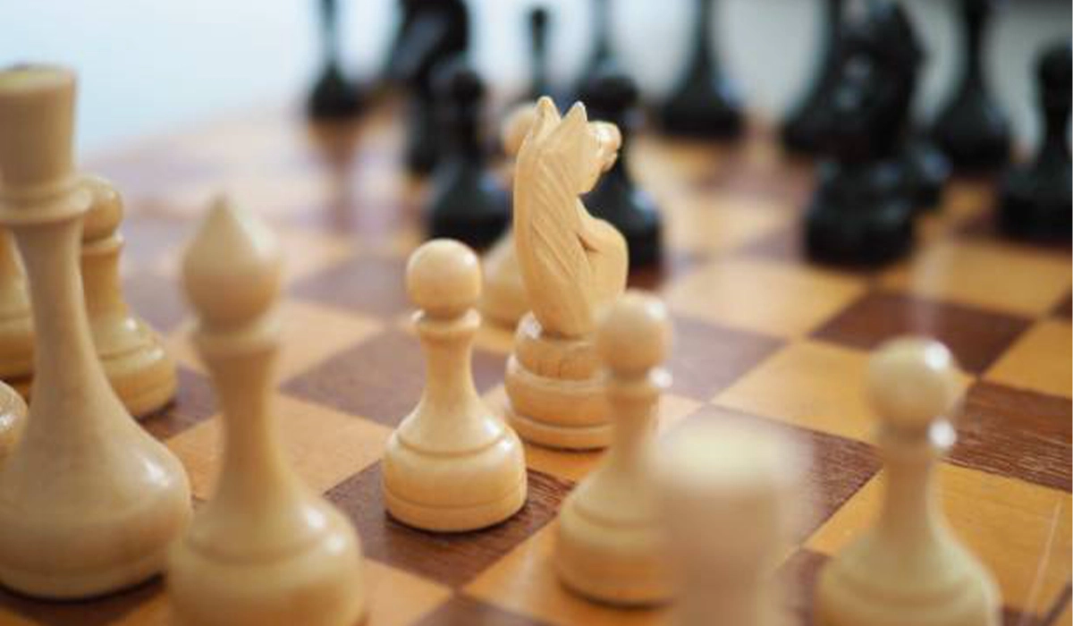 Acacia Chess Pieces in Oxford