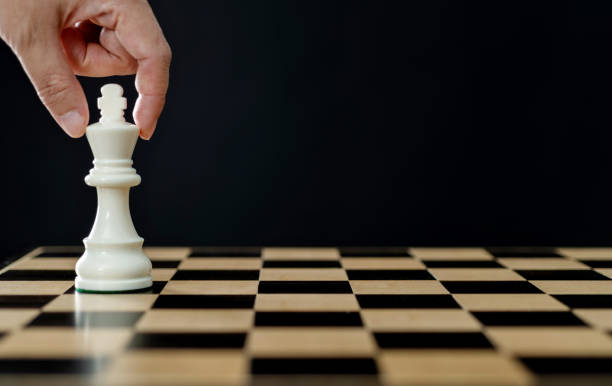 Best British Acacia & Boxwood Club Chess Pieces in Hereford