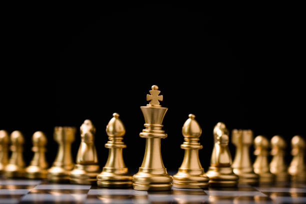 Best Leningrad Acacia and Boxwood 4 Inch King Chess Pieces in Inverness