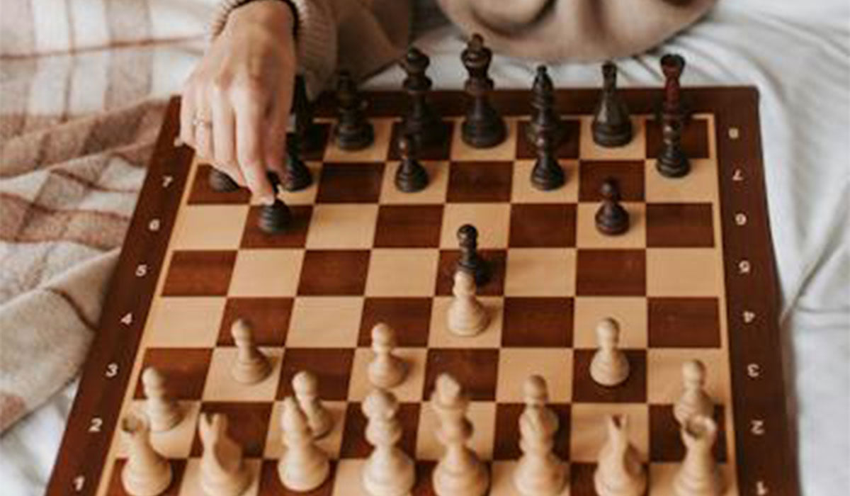 Luxury Hand-Carved Ebony Chess Pieces in Norwich