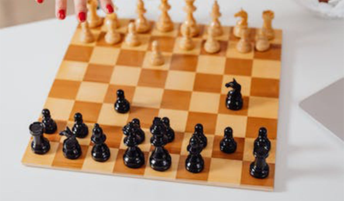 Luxury Hand-Carved Ebony Chess Pieces in Nottingham