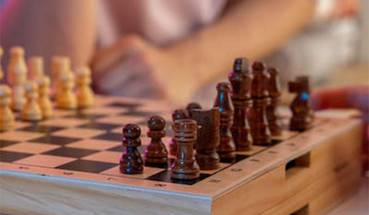 Spirit Rosewood Boxwood King Chess Pieces in Newry