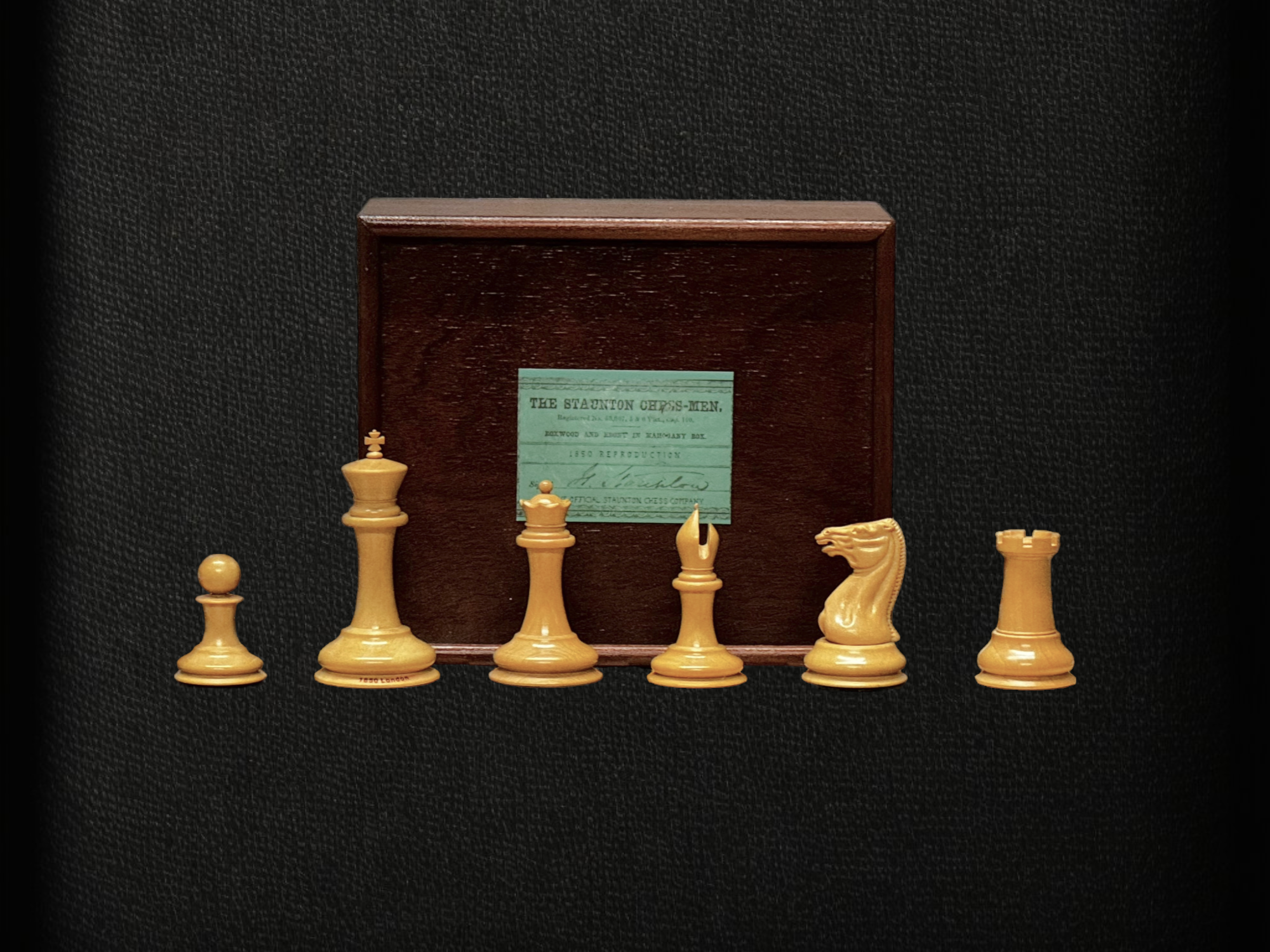 Staunton Style Chess Sets: The Preferred Choice for Tournament Players