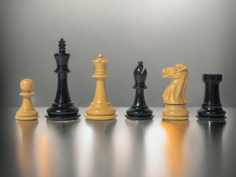 Old English Ebonised Chess Pieces - Official Staunton™ 